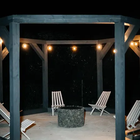 в тиші келечина *