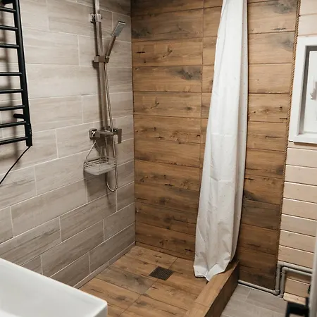 в тиші келечина